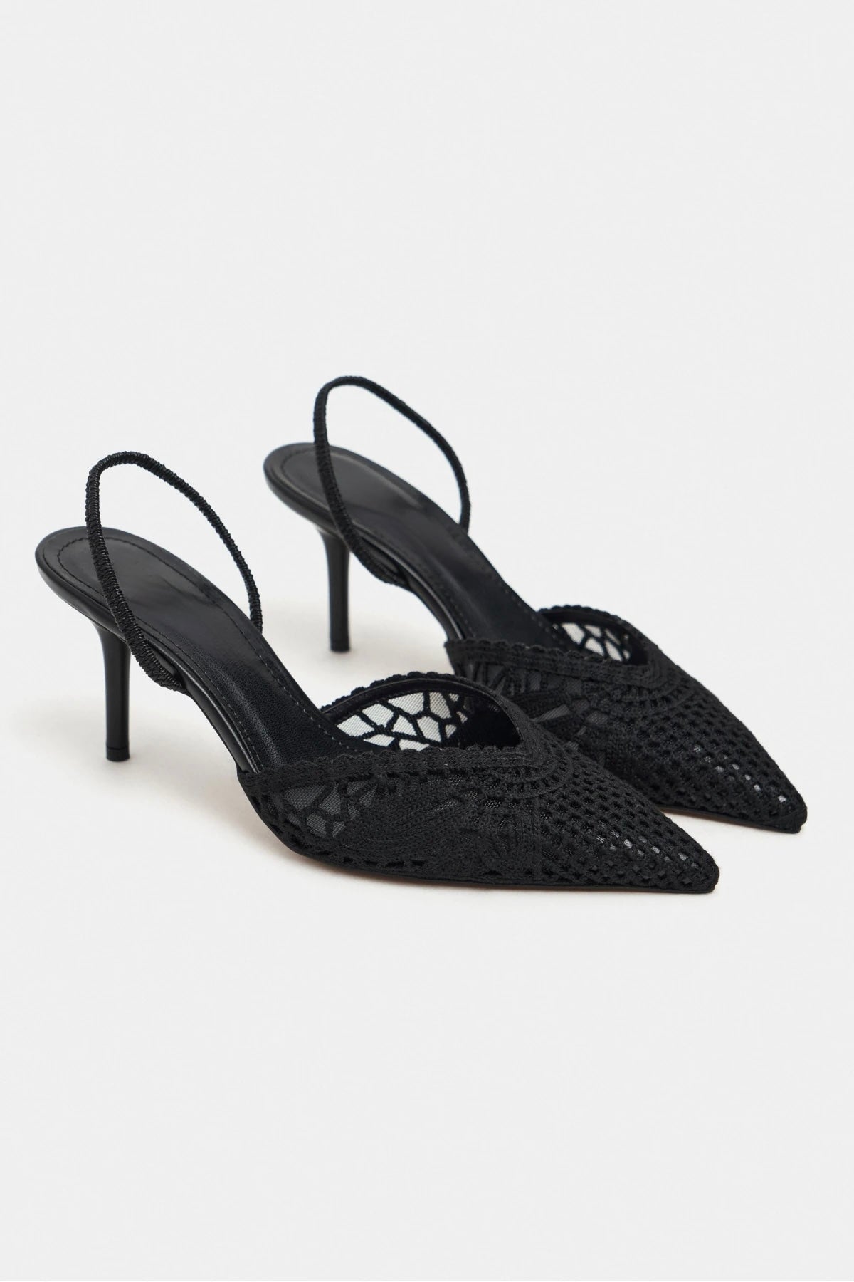 Black knit Mesh-deatail